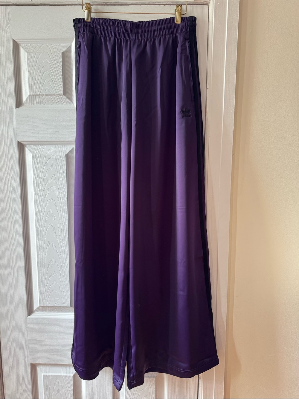 Adidas ADICOLOR SATIN WIDE LEG TRACK PANTS - Picture 6 of 14